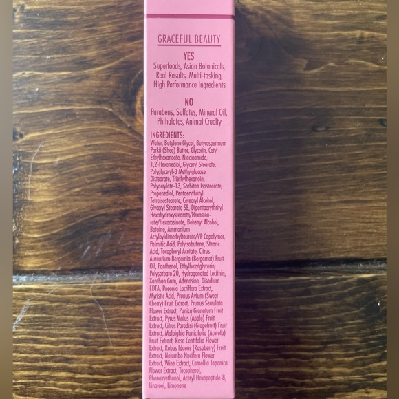 New in Box Yensa Pink Lotus Peptide Renewal Eye Cream .5 oz - Picture 3 of 6